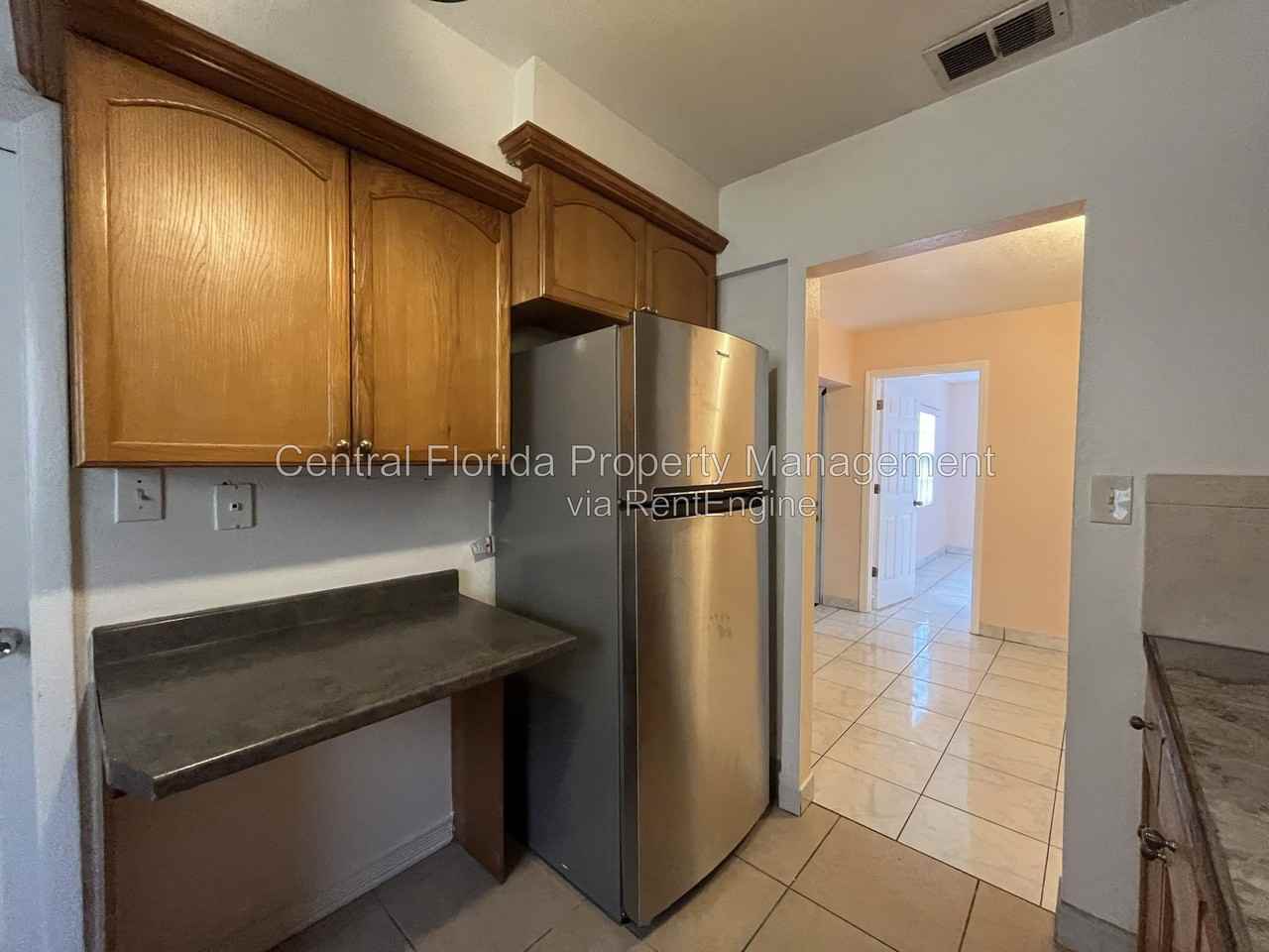 2521 Kingsland Ave - Photo 7 of 13