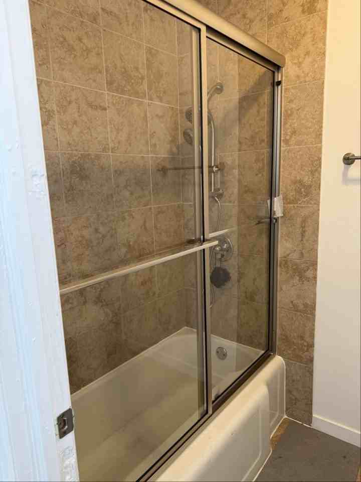 900 S 6th St #1 - Photo 5 of 9