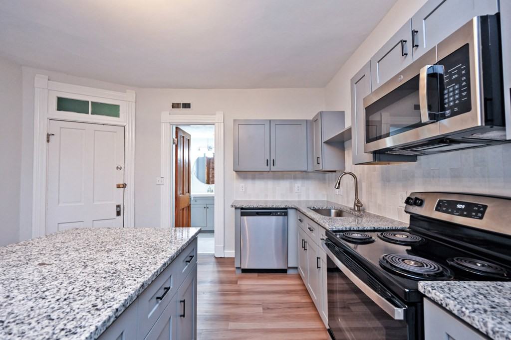 2226 Kemper Ln #3 - Photo 7 of 19