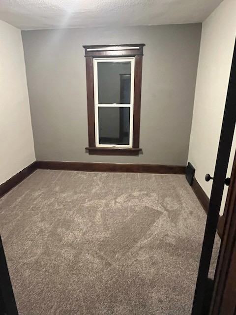 447 Dayton St - Photo 7 of 18