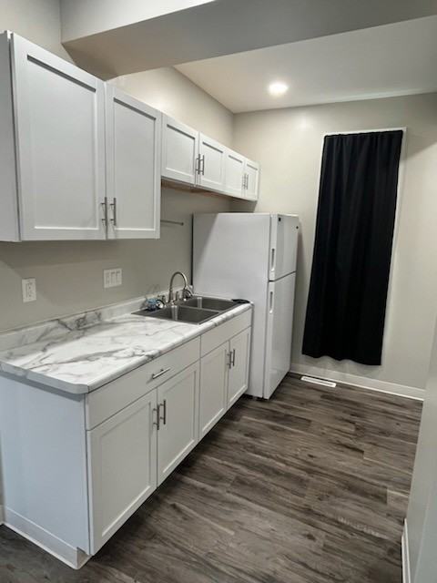202 Fond Du Lac St - Photo 2 of 9