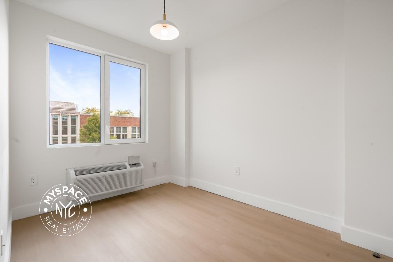 102 E 53rd St #3D - Photo 7 of 8