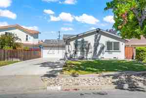 featured image of 42386 Barbary St