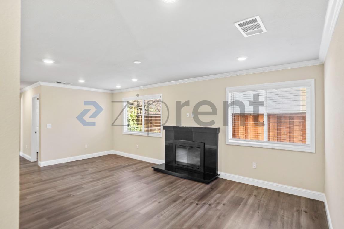 42386 Barbary St - Photo 6 of 30