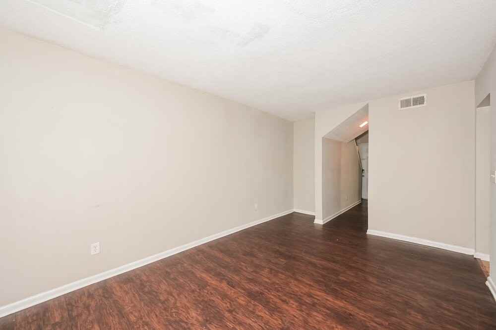 3419 Cobbs Ferry Dr - Photo 4 of 17