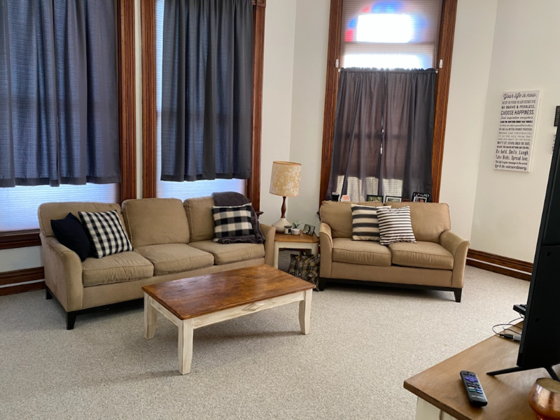 601 Main St - Photo 6 of 10