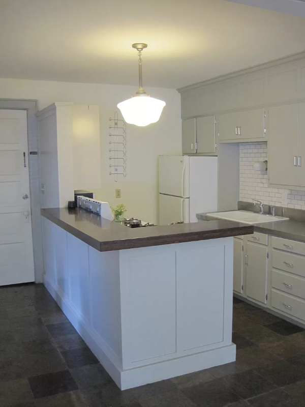 726 Lake Dr Se #B - Photo 4 of 11