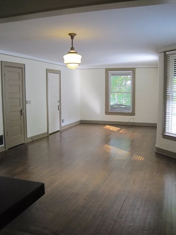 726 Lake Dr Se #B - Photo 5 of 11