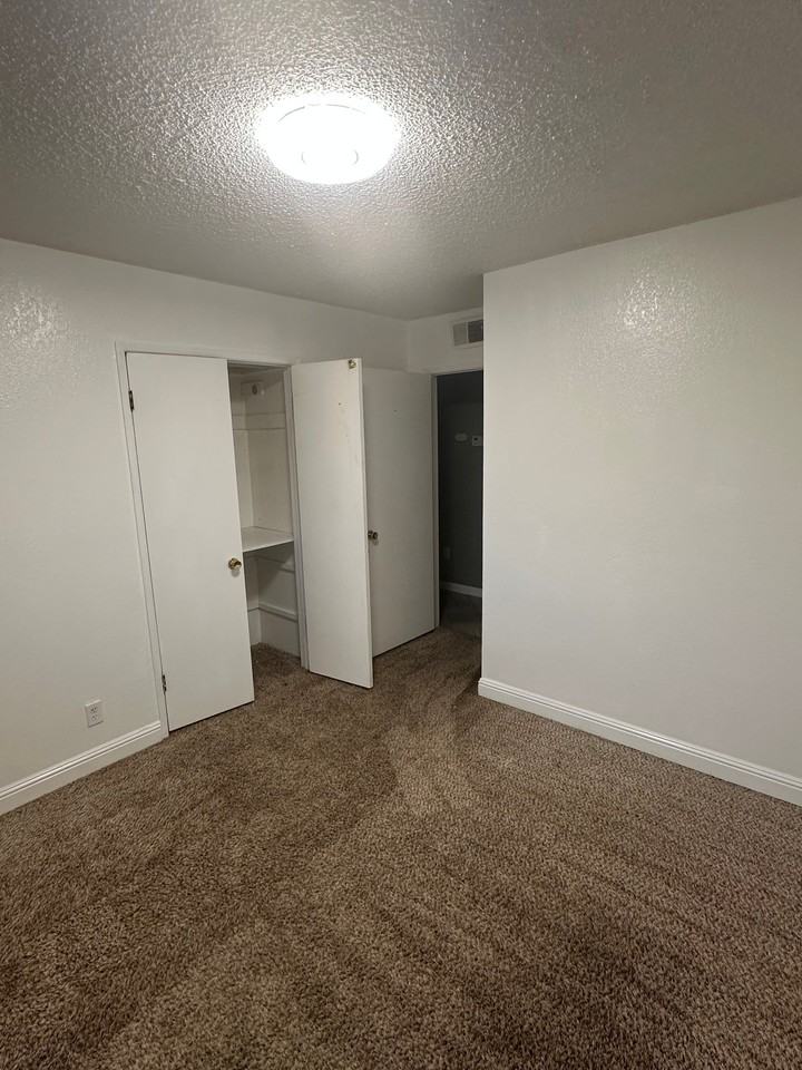 1293 Ken Ave - Photo 7 of 11
