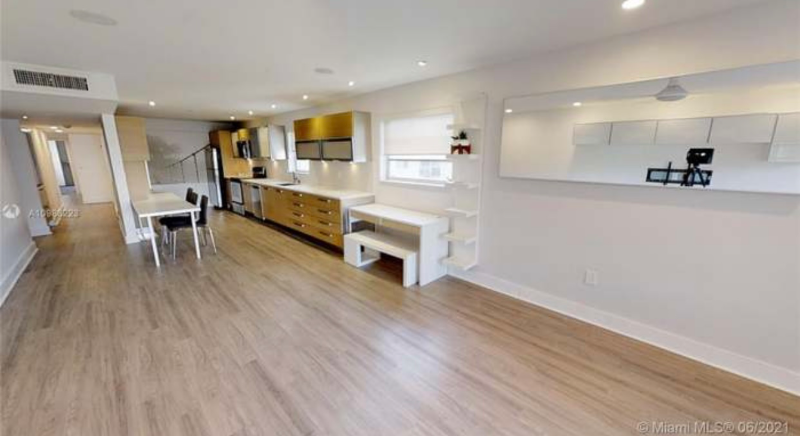 855 Euclid Ave #208 - Photo 5 of 34