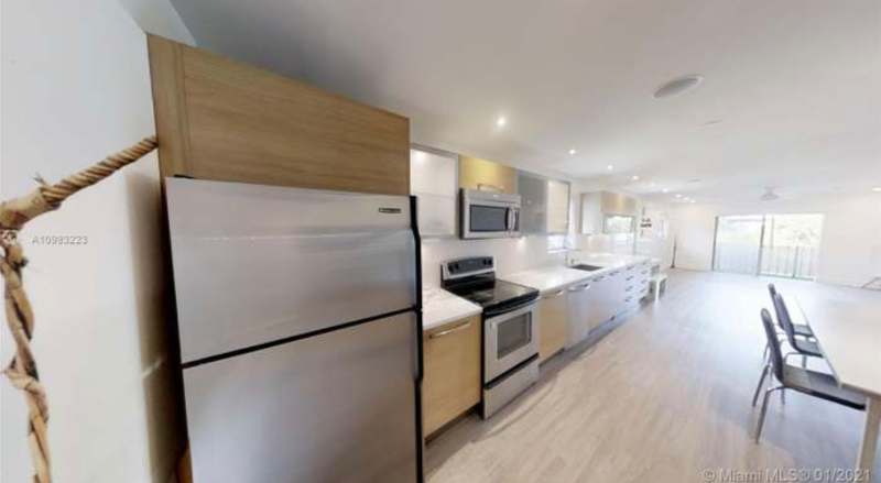 855 Euclid Ave #208 - Photo 6 of 34