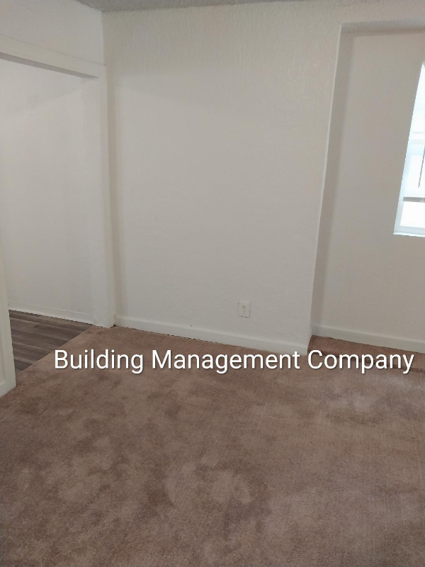 4325 Garfield Ave - Photo 3 of 3