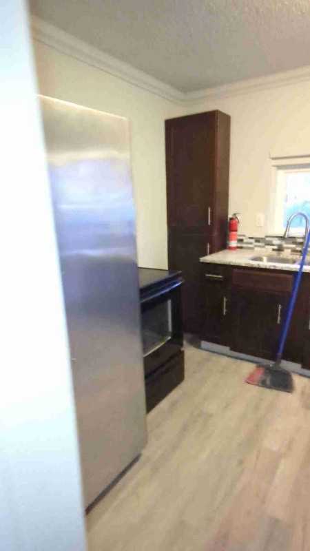 1244 Rio Grande Ave - Photo 6 of 12