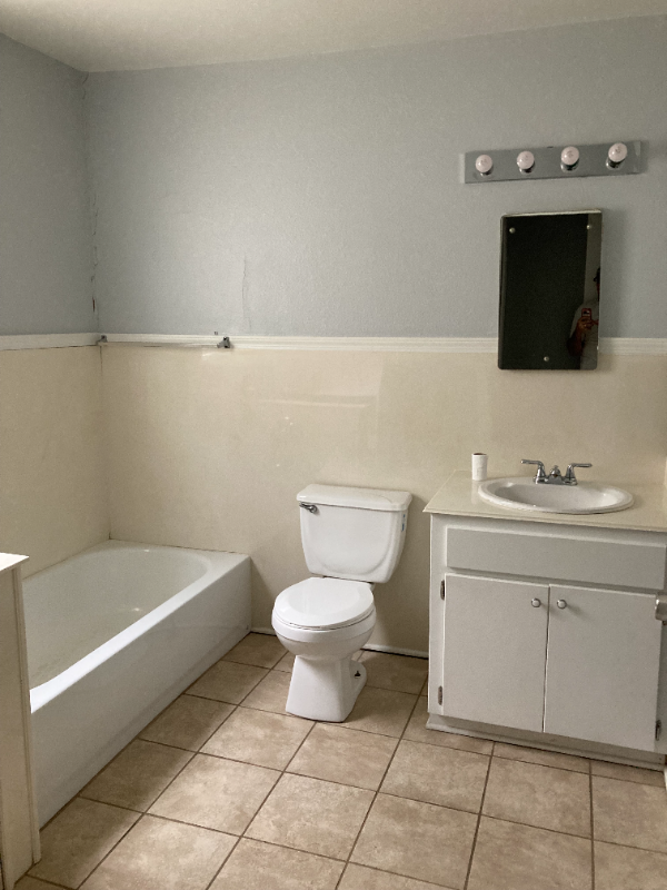 406 N Texas St - Photo 5 of 9