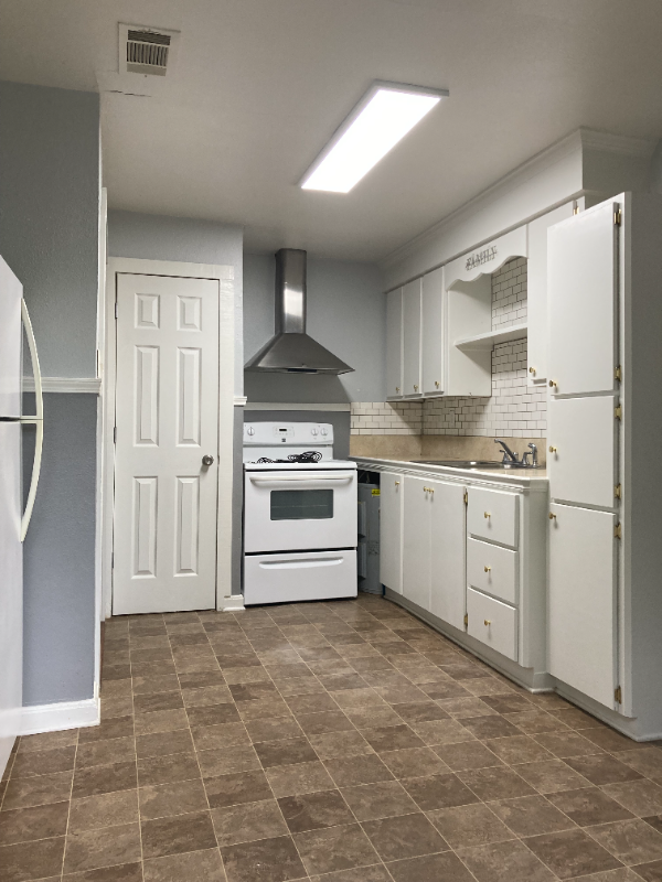 406 N Texas St - Photo 6 of 9