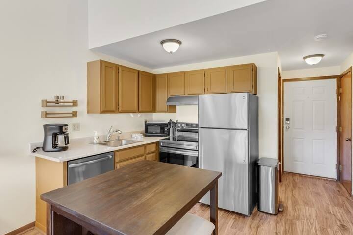 10000 Ryan Gulch Rd #207G - Photo 5 of 16
