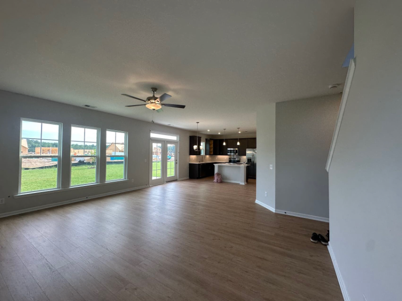 16 Roxbury Dr - Photo 4 of 23