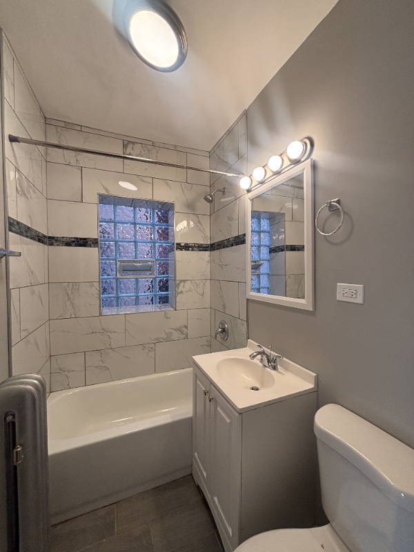 3114 W 61st St #2 - Photo 5 of 5