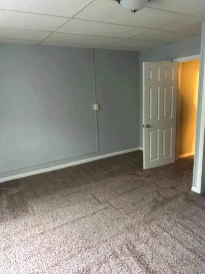 113 Booth St - Photo 4 of 10