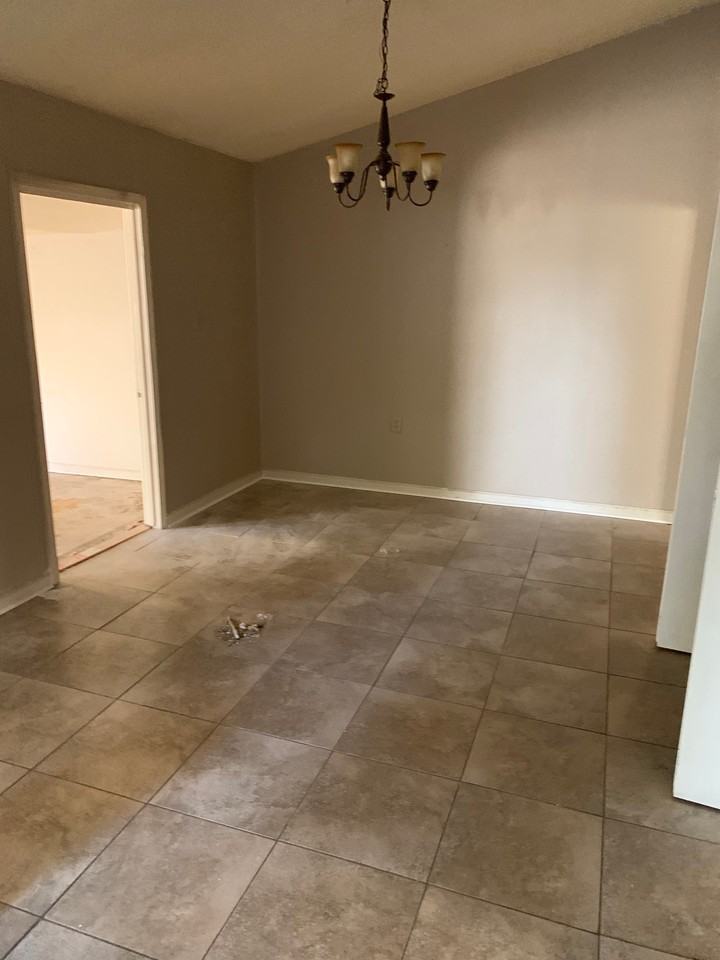 1527 Bennington Cv - Photo 7 of 12