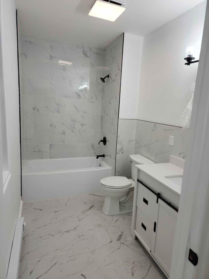 443 N Main St #1A - Photo 3 of 6