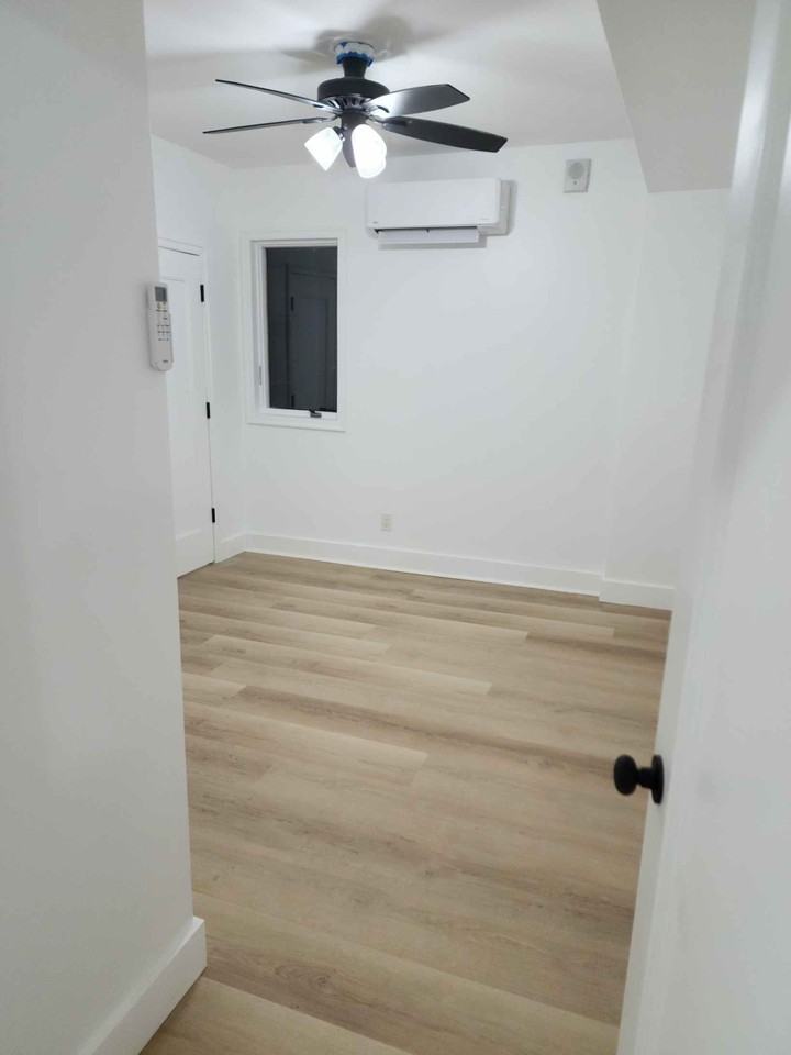 443 N Main St #1A - Photo 5 of 6