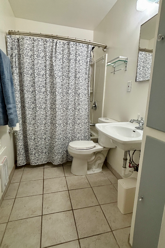 708 N Monterey Ave - Photo 7 of 8