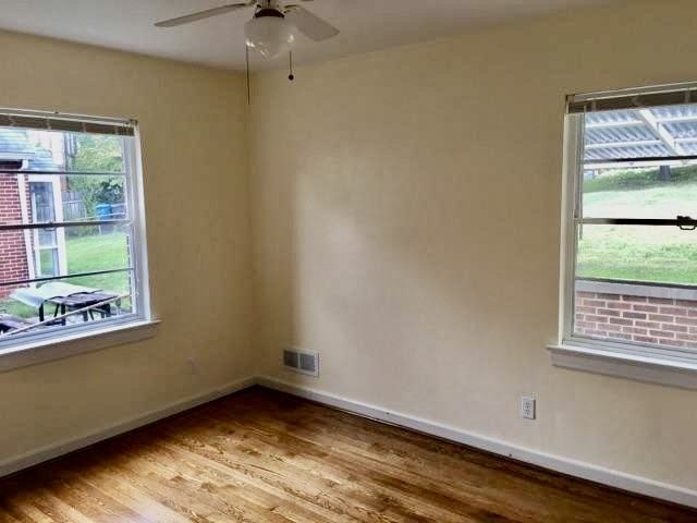2417 Brandon Ave Sw #NA - Photo 4 of 13