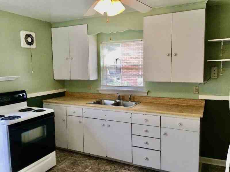 2417 Brandon Ave Sw #NA - Photo 6 of 13