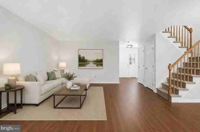 362 Hamilton Dr #NA - Photo 2 of 30