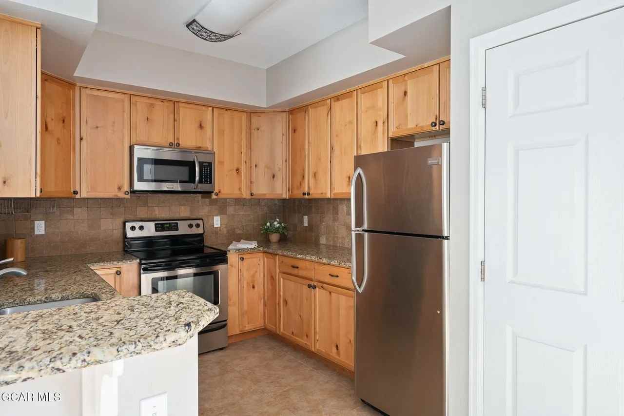 400 Cougar Avenue #2 - Photo 6 of 33