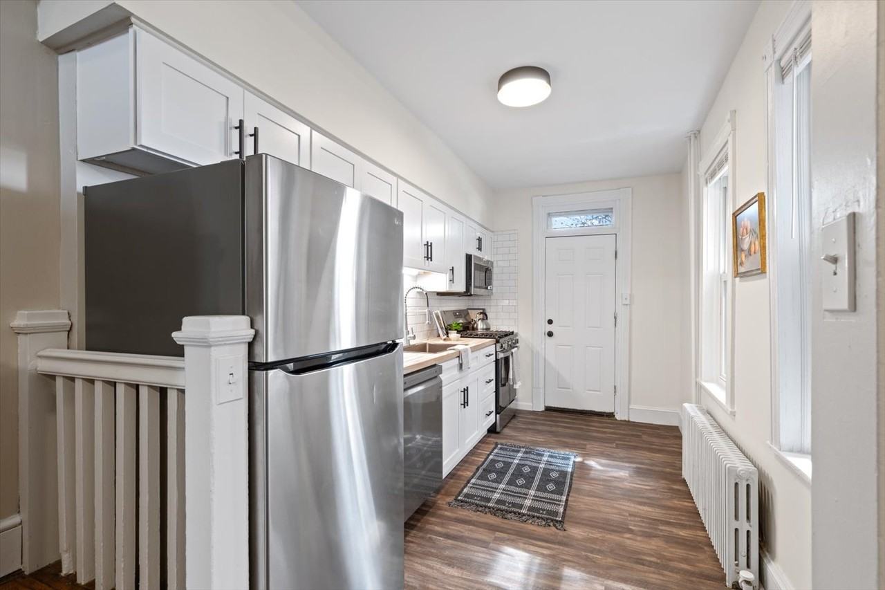 236 Howard Ave #NA - Photo 4 of 10