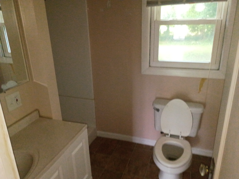 122 W Mead St - Photo 4 of 10