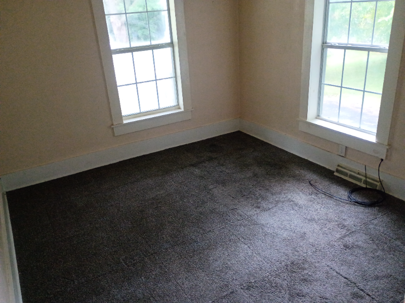 122 W Mead St - Photo 6 of 10