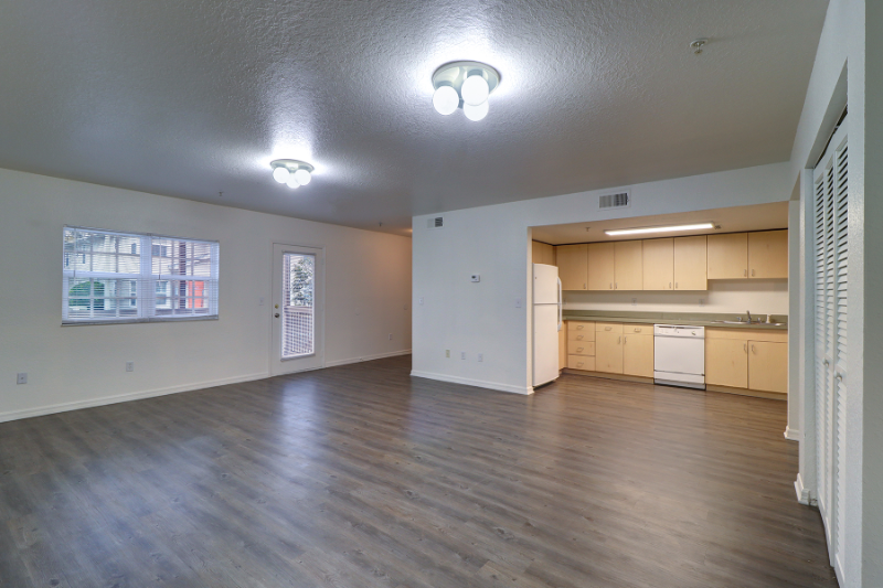 8147 46th Ave N #112 - Photo 3 of 19