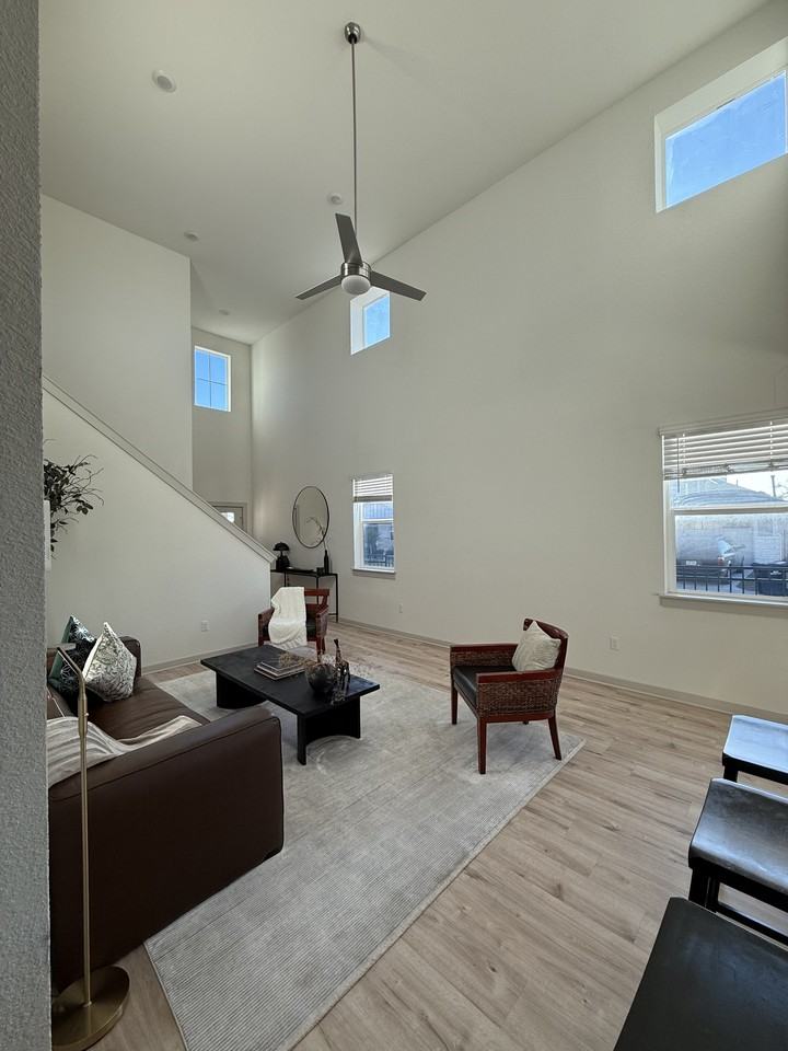 220 Merrick Rd #NA - Photo 2 of 20