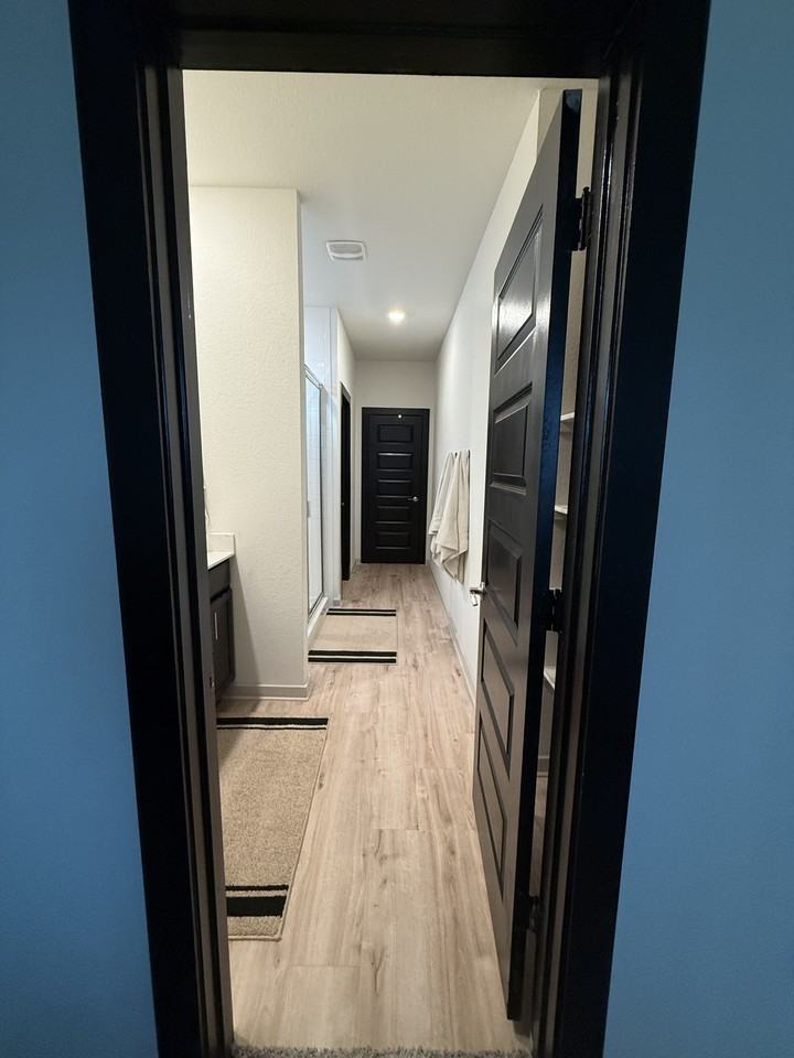 220 Merrick Rd #NA - Photo 5 of 20
