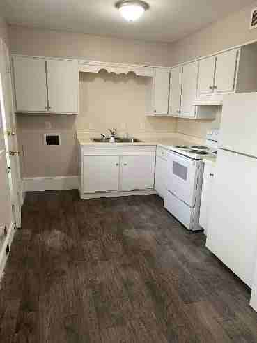 107 Smith St #5 - Photo 3 of 6