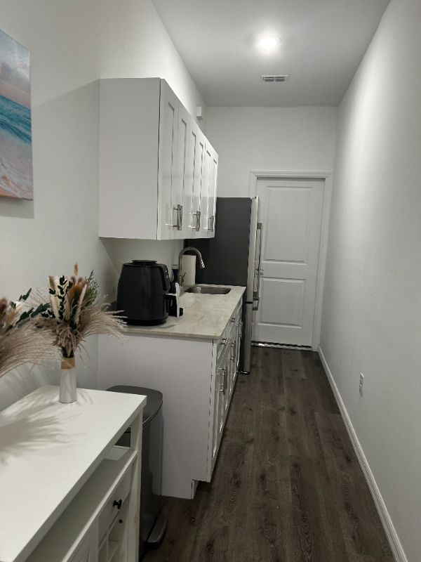 21286 Quesada Ave - Photo 2 of 6