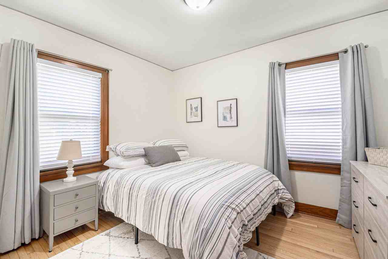 206 Academy St - Photo 7 of 19