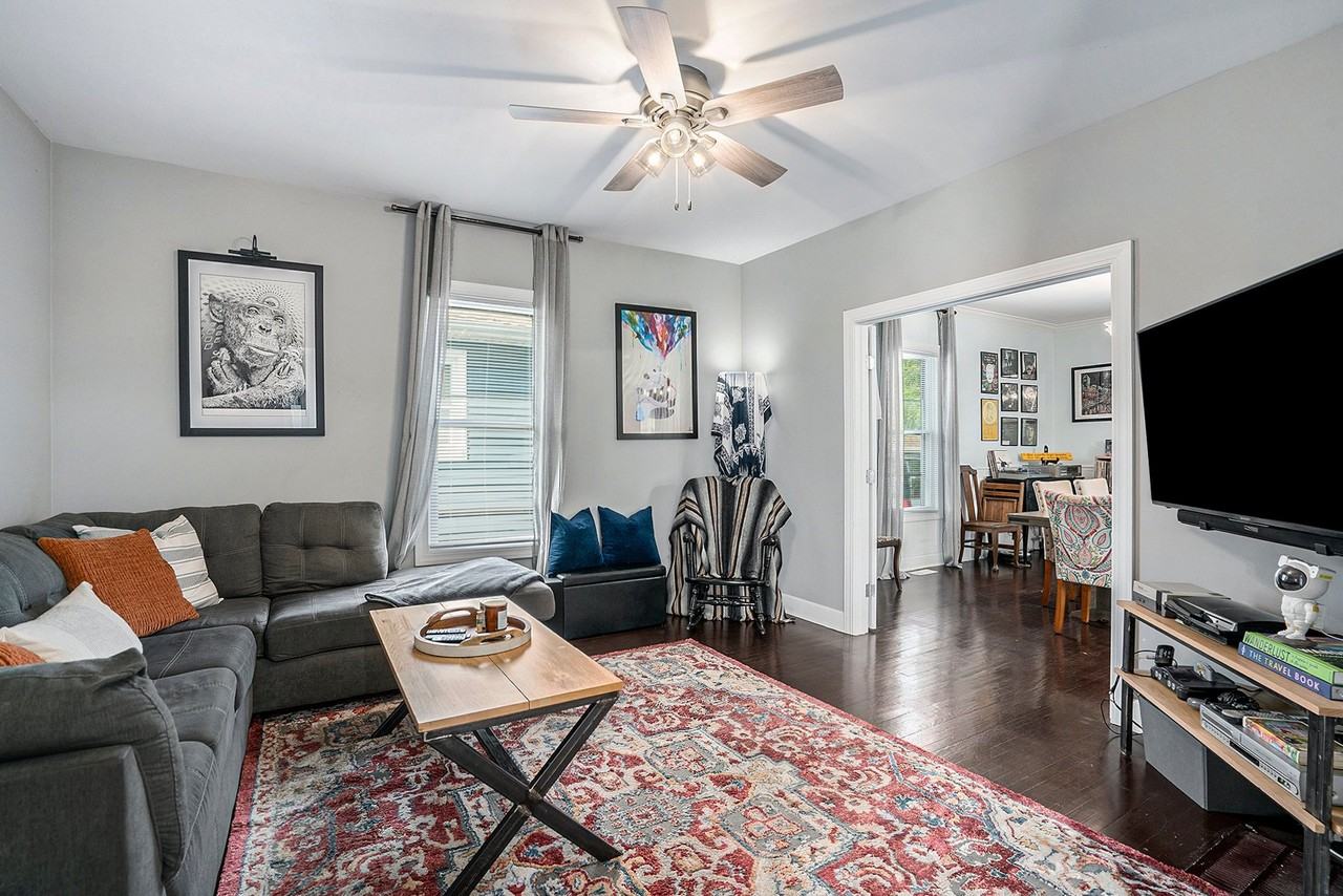 357 Franklin St - Photo 6 of 20