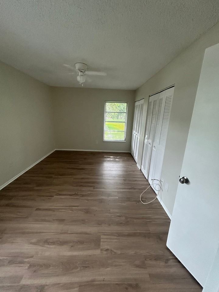 4015 Nw Cinnamon Tree Cir #4015 - Photo 7 of 10