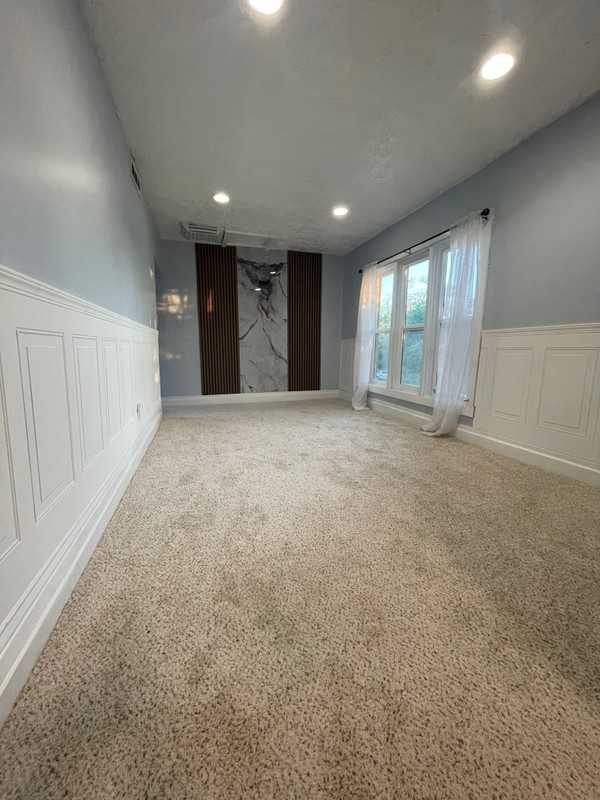 551 E Sherman Ave - Photo 5 of 11