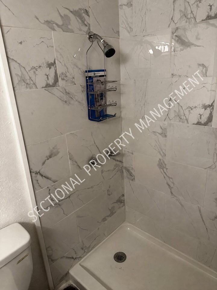 715/719 N Center St #719-2 - Photo 2 of 8