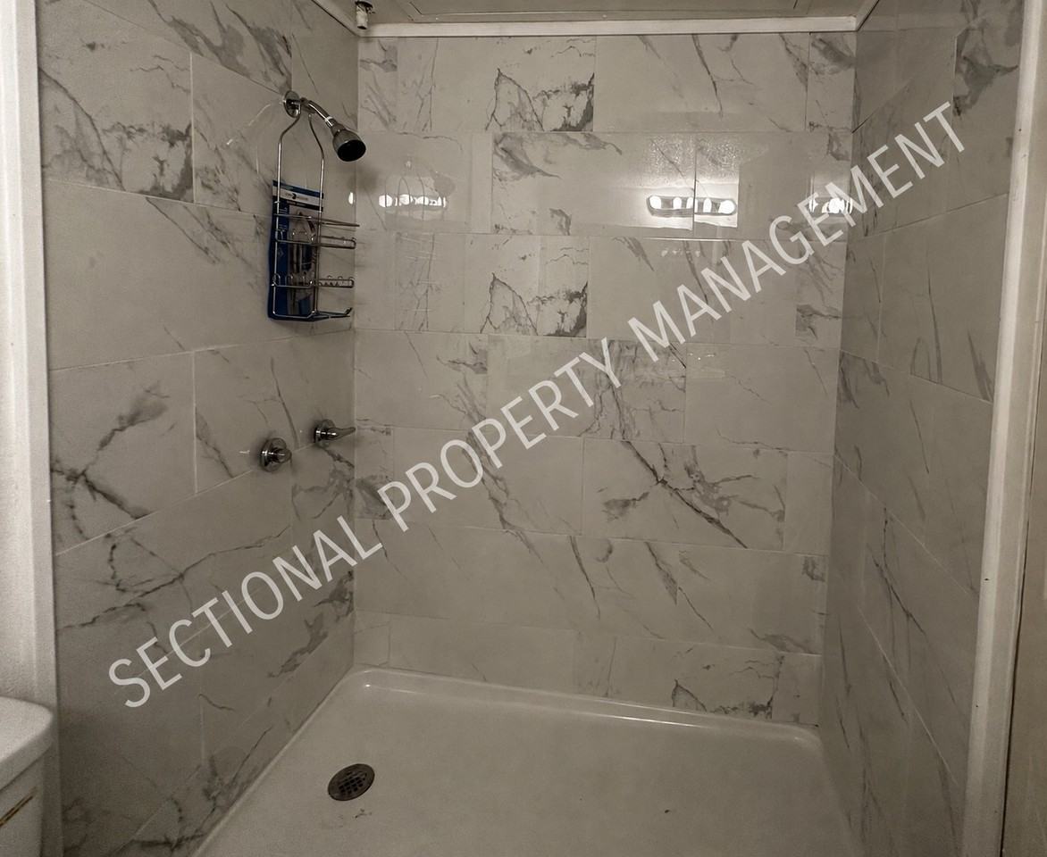 715/719 N Center St #719-2 - Photo 3 of 8