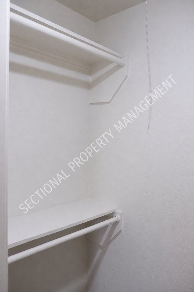 715/719 N Center St #719-2 - Photo 7 of 8