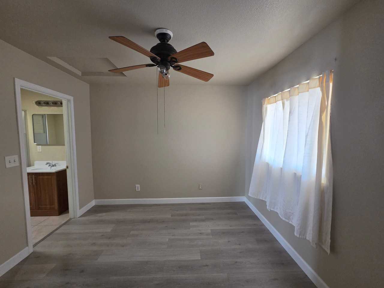 40 Tap Cir - Photo 2 of 10