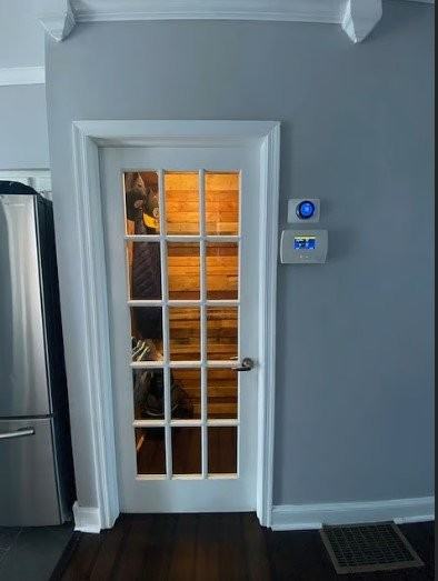 3936 Spring Garden St - Photo 5 of 17