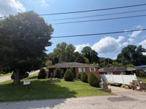 1901 Pinewood Dr - Photo 1 of 1