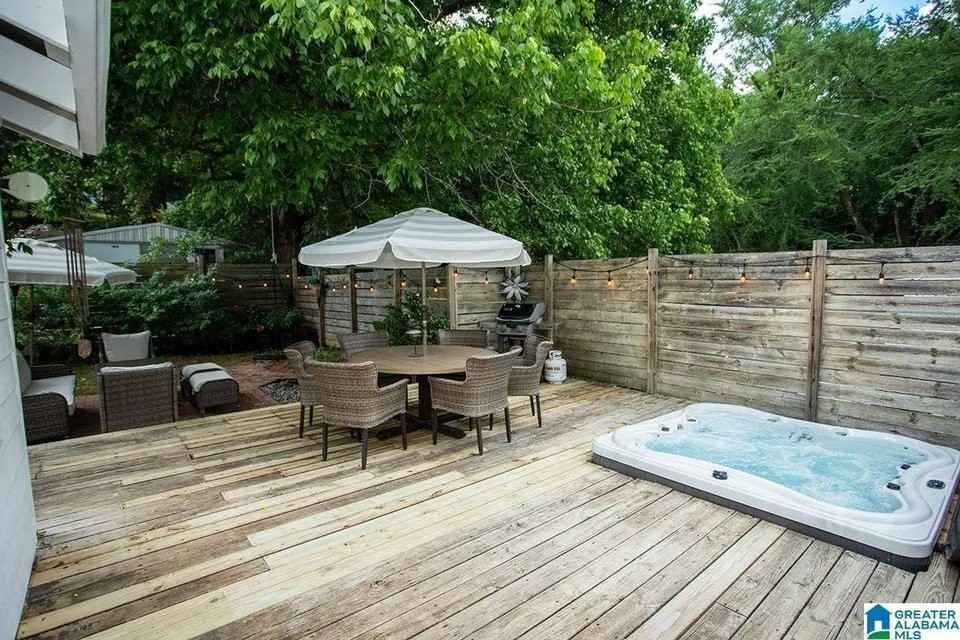 735 Branch Dr - Photo 5 of 15